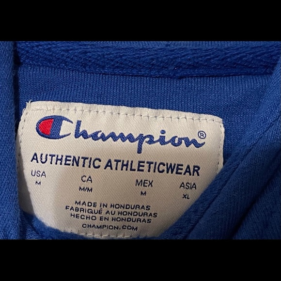 Champion hoodie - Size M - Picture 2 of 2